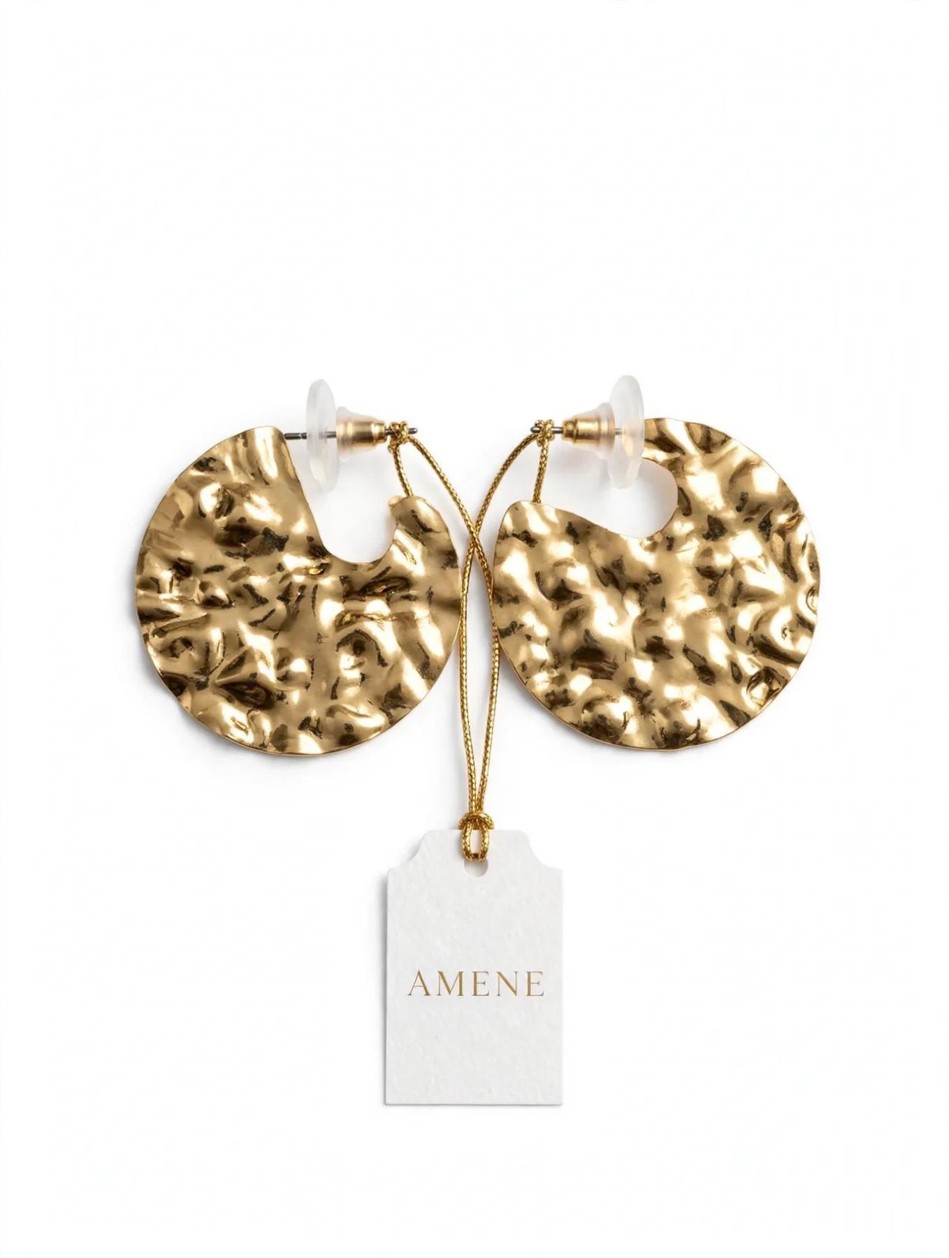 Brinco dourado inspiração minimalista redondo texturizada 3,5cm